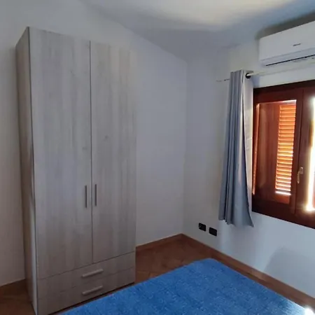 Casa L'ulivariu Bed and breakfast