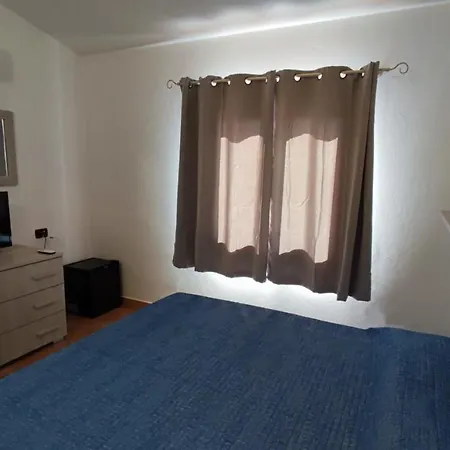Casa L'ulivariu Bed & Breakfast