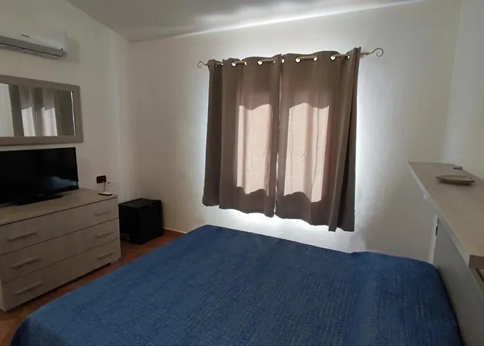 Casa L'ulivariu Bed & Breakfast